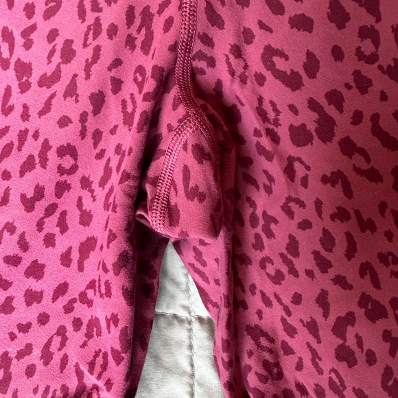 EUC Athleta Salutation Stash Tights/Leggings (worn once) - Picture 1 of 7